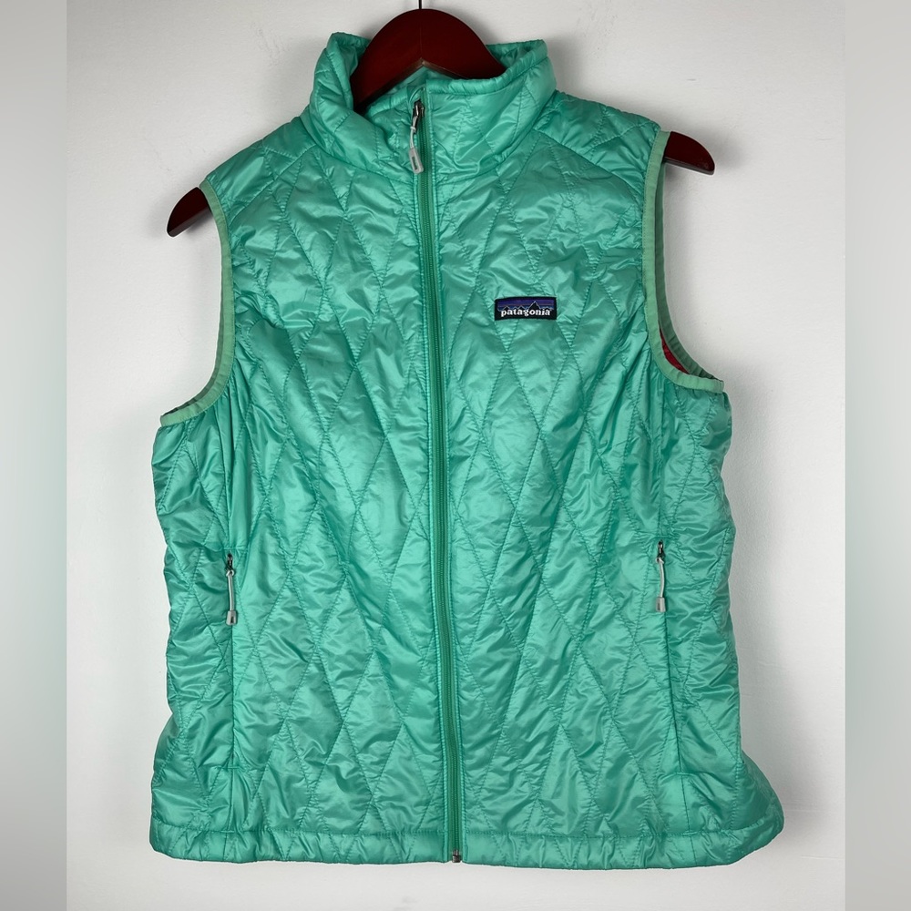 Womens Large Patagonia vest quilted Vail Valley Medical Embroidered